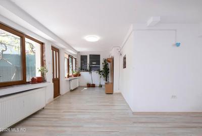 Casă cu 3 camere cu Teren 65 Mp în Central - 18