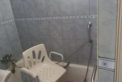 Apartament cu 3 camere . - 9