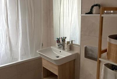 Apartament cu 3 camere în Florilor - 1