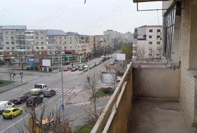 Apartament cu 4 camere decomandat în Central - 2