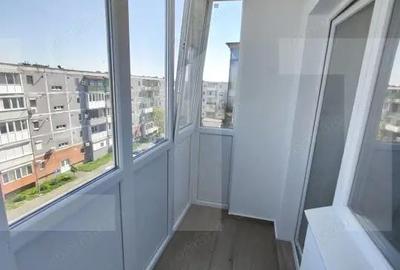 Garsonieră decomandată în Central - 2