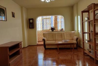 Apartament cu 2 camere decomandat în Republicii - 2