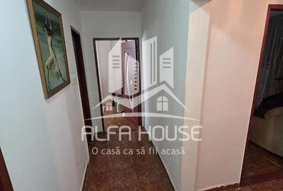 Apartament cu 3 camere decomandat în Moroasa 2