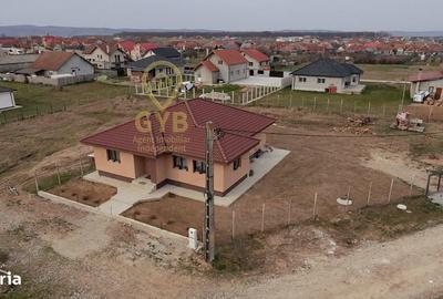 Casă cu 4 camere cu Teren 686 Mp în Oșorhei - 9