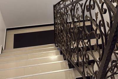 Casă cu 4 camere în Central - 3