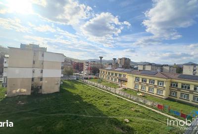 Apartament cu 3 camere în Petros - 2