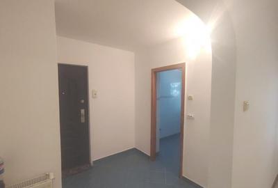 Ocazie! 2 camere decomandat, parter Mihai Bravu, langa - 3