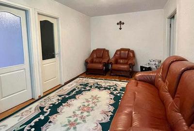 Apartament cu 3 camere în Sălăjan