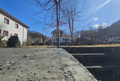 Casă cu 7 camere cu Teren 1134 Mp în Tarcău - 15