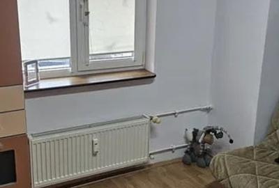 Apartament 3 camere renovat, aproape de Piata Muncii - 80 mp, decomandat - 2