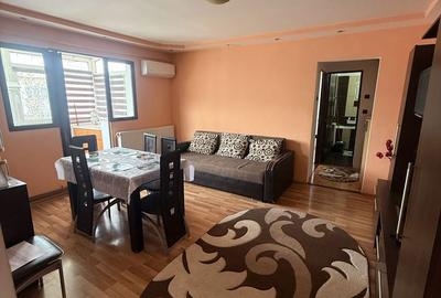 Apartament cu 2 camere semidecomandat în Micro 4 - 3