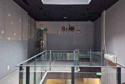 Zona Centrul Isoric  Etaj 1 supr 140mp cu intrare separata din strada - 2