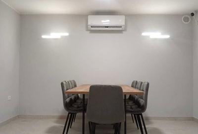 Spațiu comercial, de 100 mp, în Central - 4