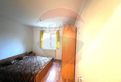 Apartament cu 3 camere decomandate de vanzare in zona Republicii - 5
