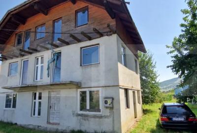 Casă cu 5 camere cu Teren 1500 Mp în Unirea - 3