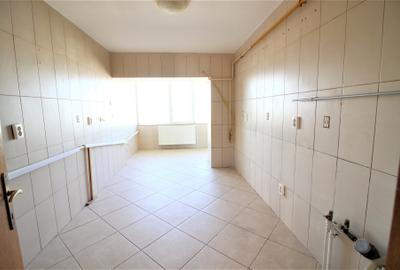 Apartament cu 3 camere decomandat în Faleză - 8