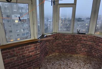 Apartament cu 3 camere decomandat în Trocadero - 7