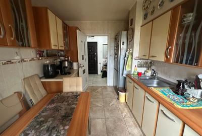 Apartament cu 4 camere decomandat în Iancului - 12