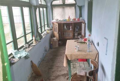 Casă cu 3 camere în Mereșești - 2