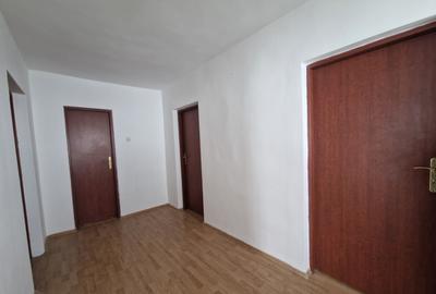 Casa spa?ioasa in comuna Recea, intr-o zona lini?tit? - 22