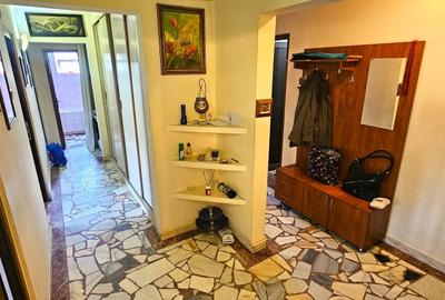 Apartament cu 4 camere decomandat în Tomis I - 11
