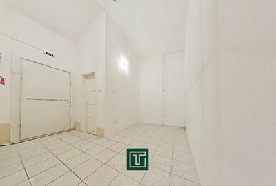 Spa?iu comercial ultracentral de inchiriat Pia?a Avram Iancu, Arad - 2