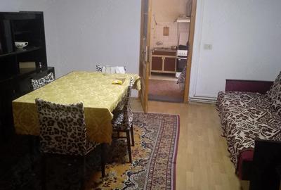 Casă cu 6 camere cu Teren 500 Mp în Moșnița Veche - 2