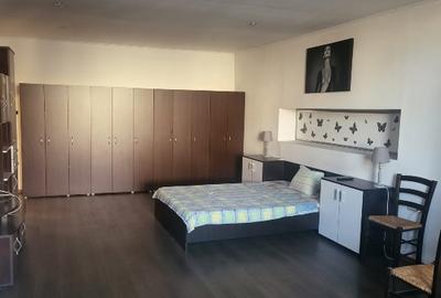 Garsoniera , zona Stefan cel Mare, langa statia de metrou Stefan cel mare - 4