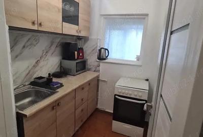 Casă cu 2 camere decomandat în Casa de Cultură - 2