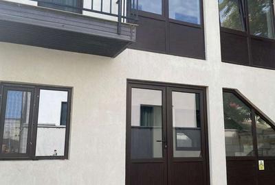 Casă cu 10 camere cu Teren 300 Mp în Central - 1