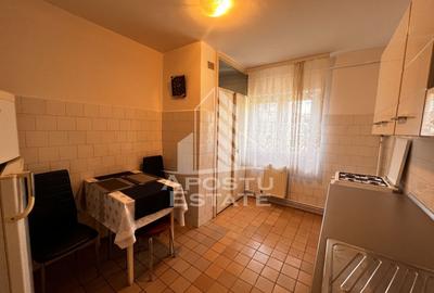 Apartament cu 3 camere, centrala proprie, zona Soarelui - 4