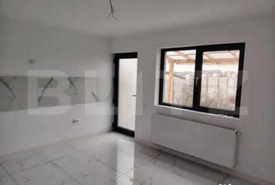Casă cu 5 camere cu Teren 300 Mp în Central - 10