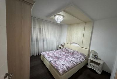 Apartament cu 3 camere decomandat în Popoveni - 2