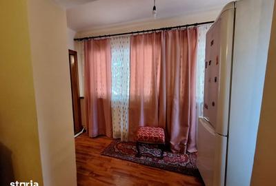 Casă cu 6 camere cu Teren 1000 Mp în Frumușani - 20