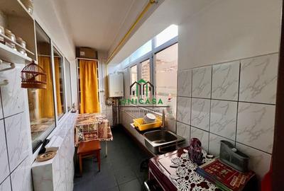 Apartament cu 2 camere decomandat în Ostroveni - 8