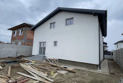 Casă cu 4 camere în Central - 3