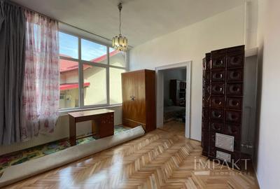 Casă individuală cu 4 camere cu Teren 200 Mp în Gruia - 7