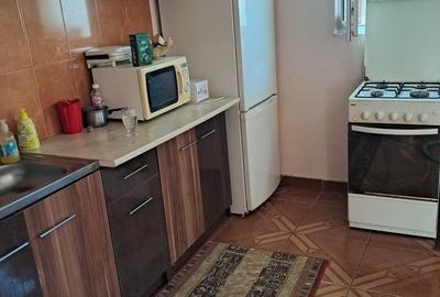 Casă cu 4 camere în Ciupercenii Noi - 1