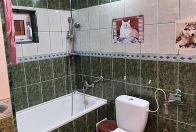 Casă cu 4 camere în Central