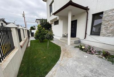 Duplex de vânzare - 4 camere, 3 băi la Glet - 2