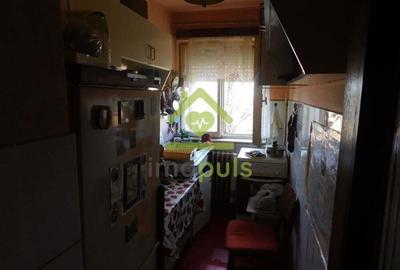 4 camere la pret de 3. Pozitie excelenta. ? - 10