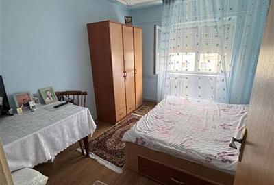 Apartament cu 3 camere decomandat în Berceni - 12