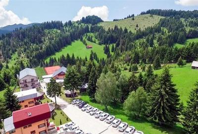 Complex turistic cu privelisti picturale,apa curativa,aer pur,o experienta de in - 39