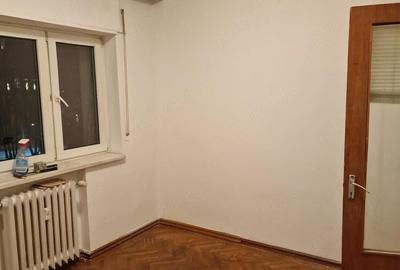 Apartament cu 3 camere decomandat în Pajura - 5