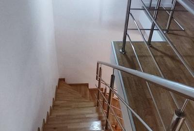 Casă cu 4 camere cu Teren 187 Mp în 1 Decembrie - 13