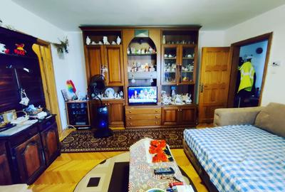 APARTAMENT SEMIDECOMANDAT  2 CAMERE CALEA ARADULUI - 6