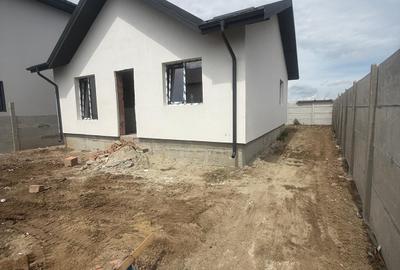 Casă individuală cu 3 camere cu Canalizare în Vârteju - 1