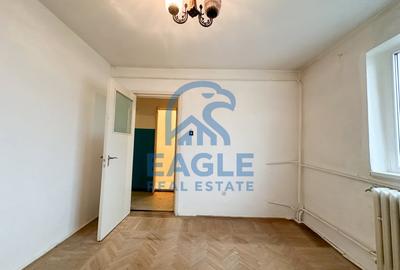 Tomis Nord - 2 Camere decomandat cu balcon pregatit de renovare - 13