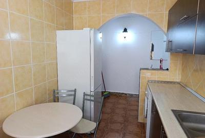 Apartament cu 2 camere decomandat în Precista - 10