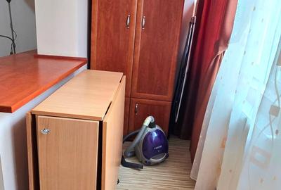 De inchiriat! Apartament 2 camere, decomandat, Podu de Piatra - N. Iorga - 4